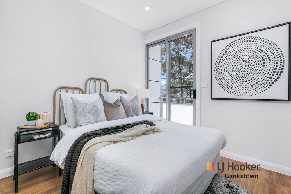 3/6 Kalimna Street, MOOREBANK, NSW 2170