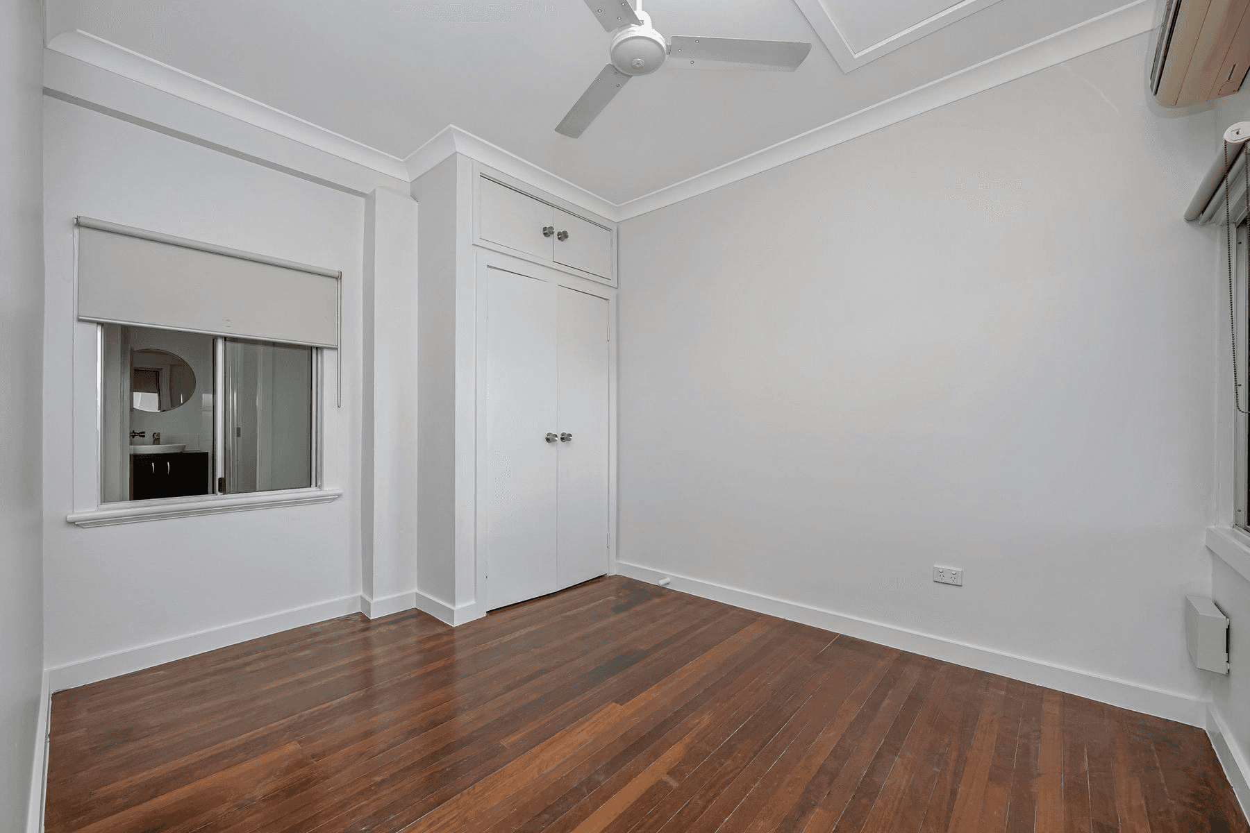 2/136 Queens Road, HERMIT PARK, QLD 4812