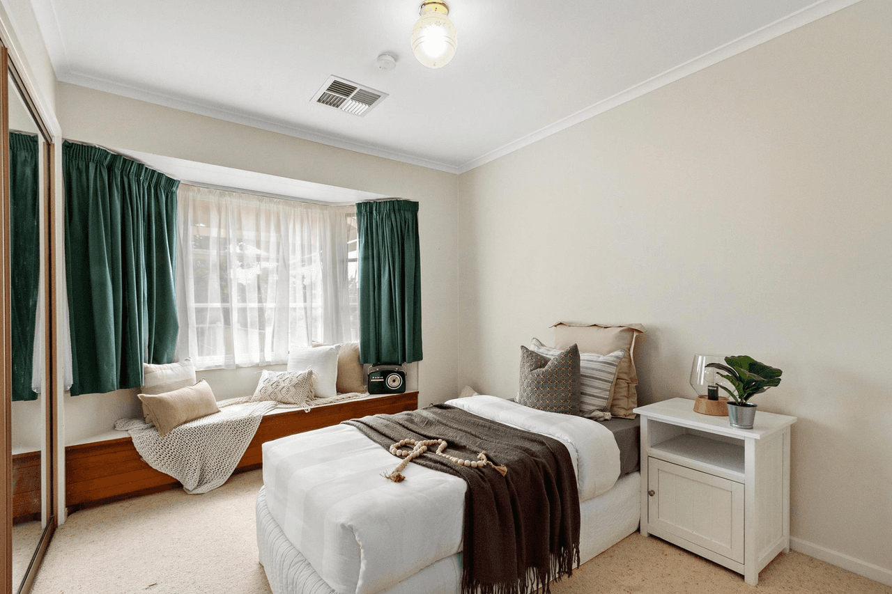 8 Cooksey Place, FLOREY, ACT 2615