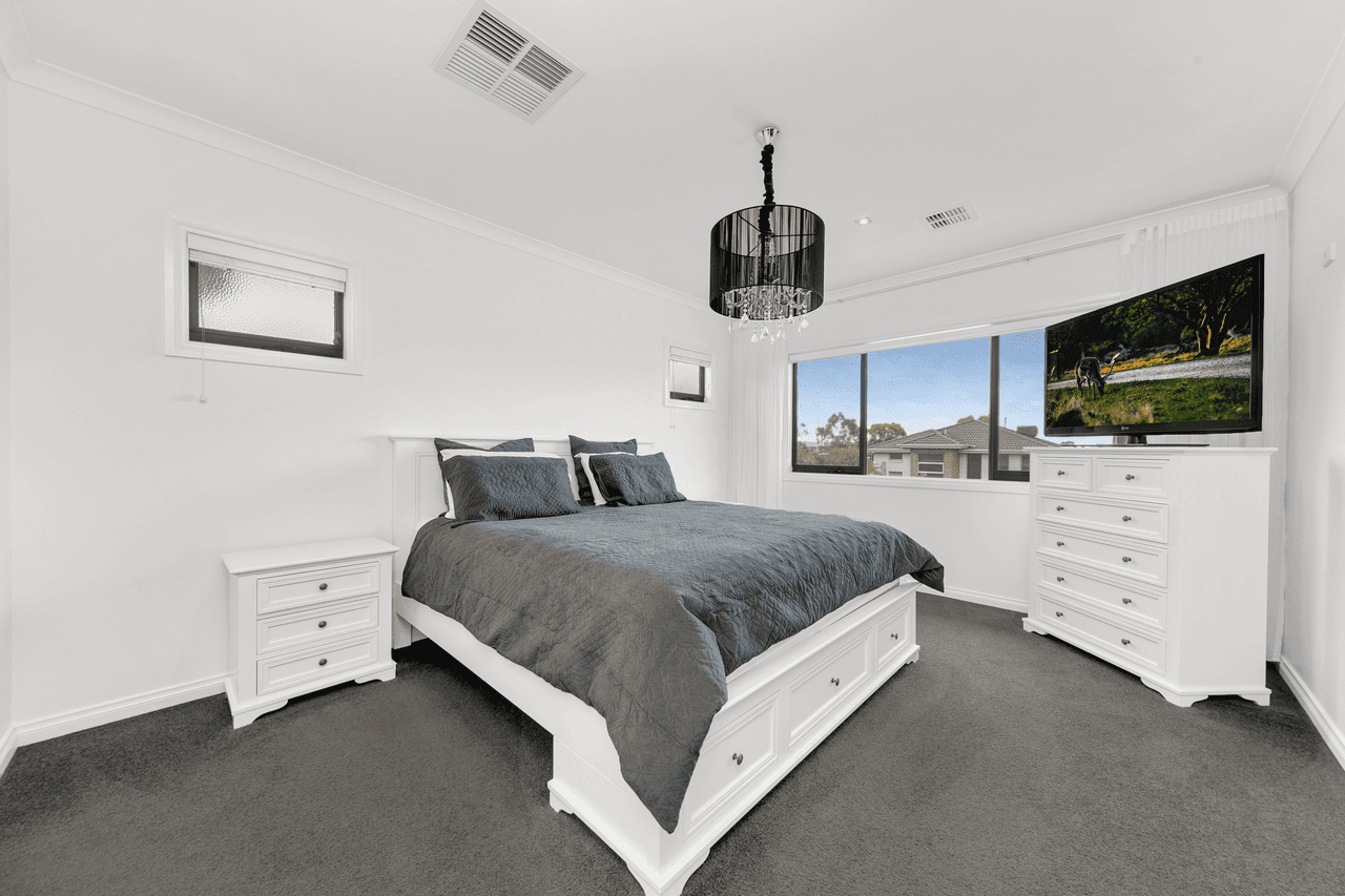 11 Parisel Circuit, MERNDA, VIC 3754