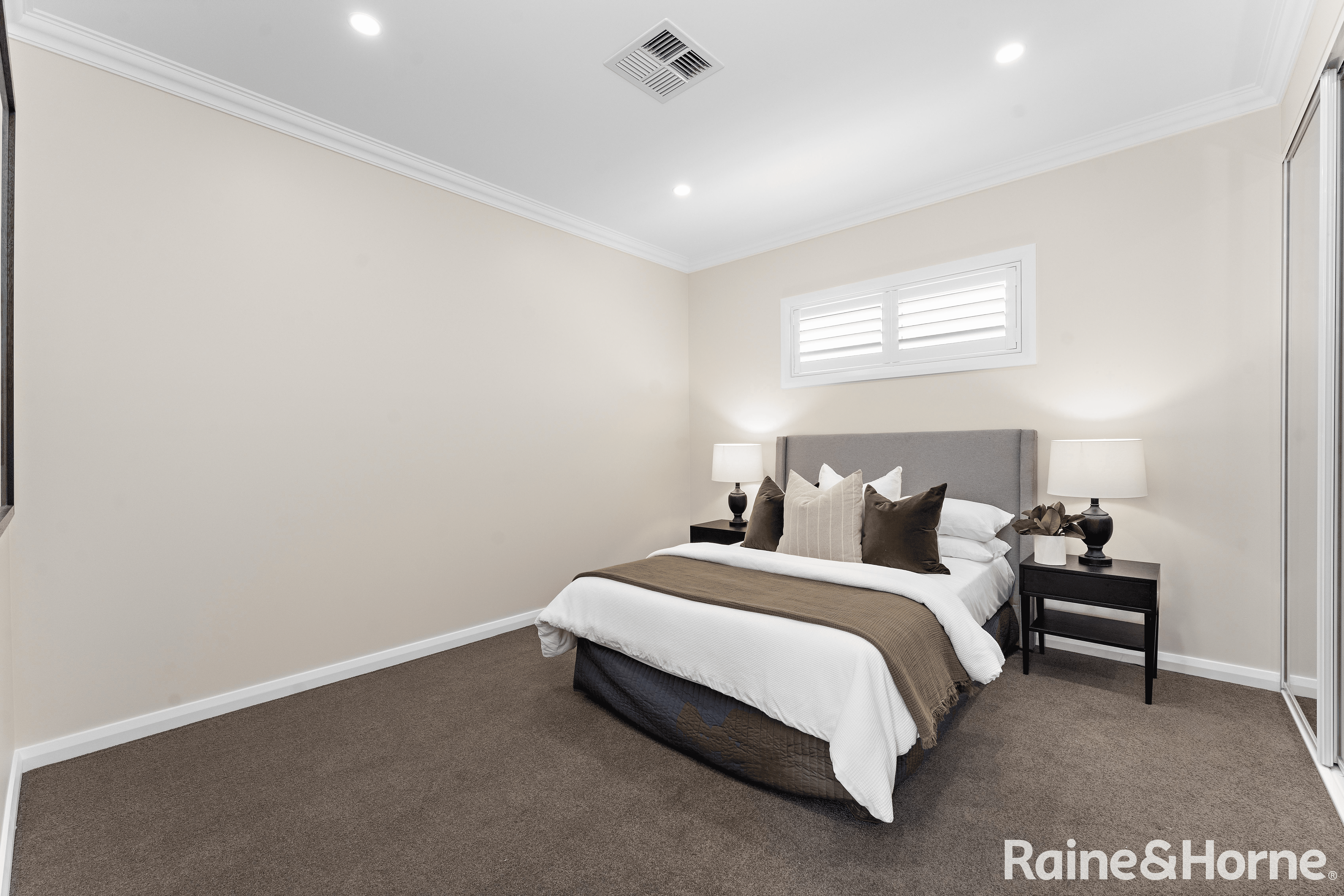 31 Chipilly Avenue, ENGADINE, NSW 2233