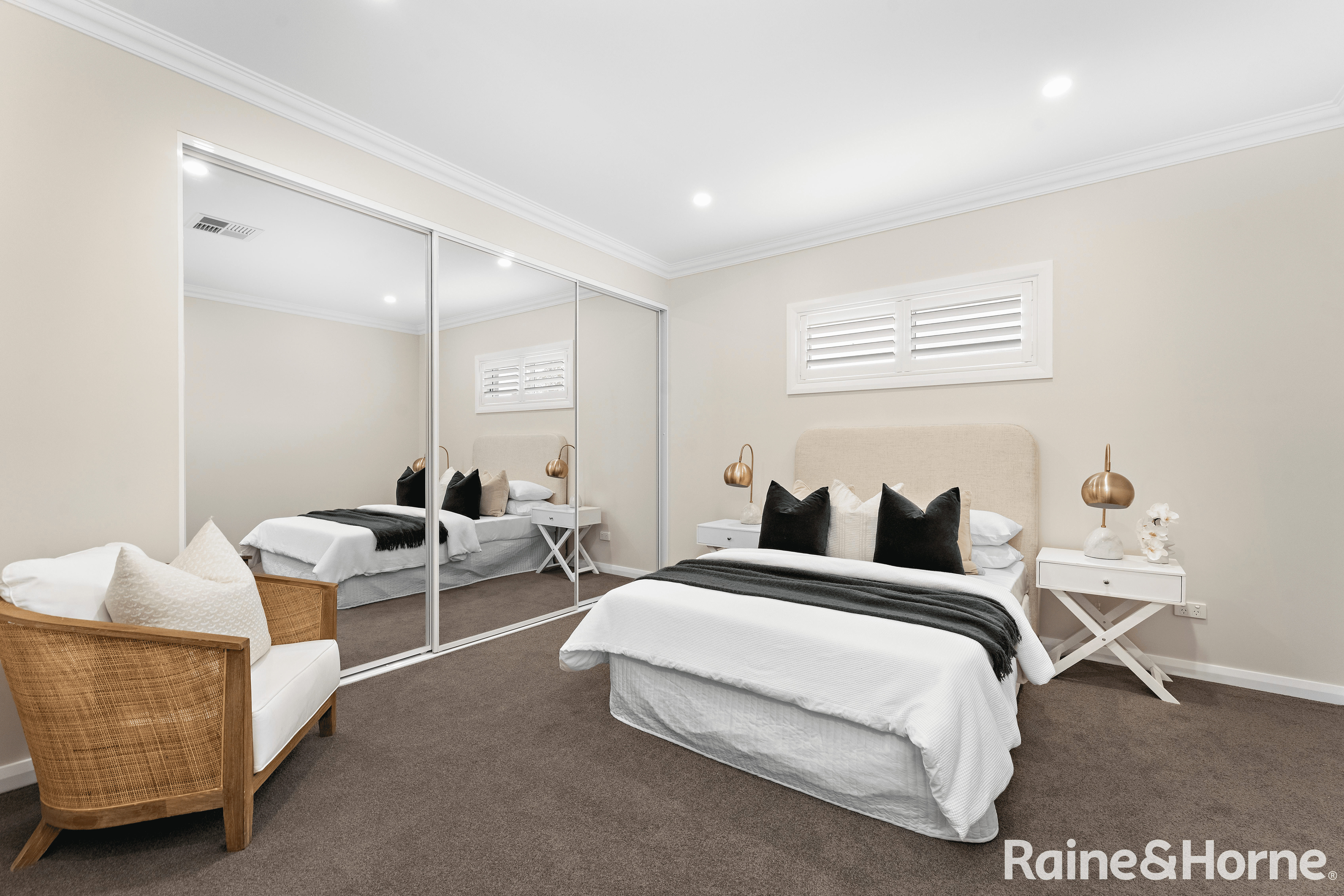 31 Chipilly Avenue, ENGADINE, NSW 2233