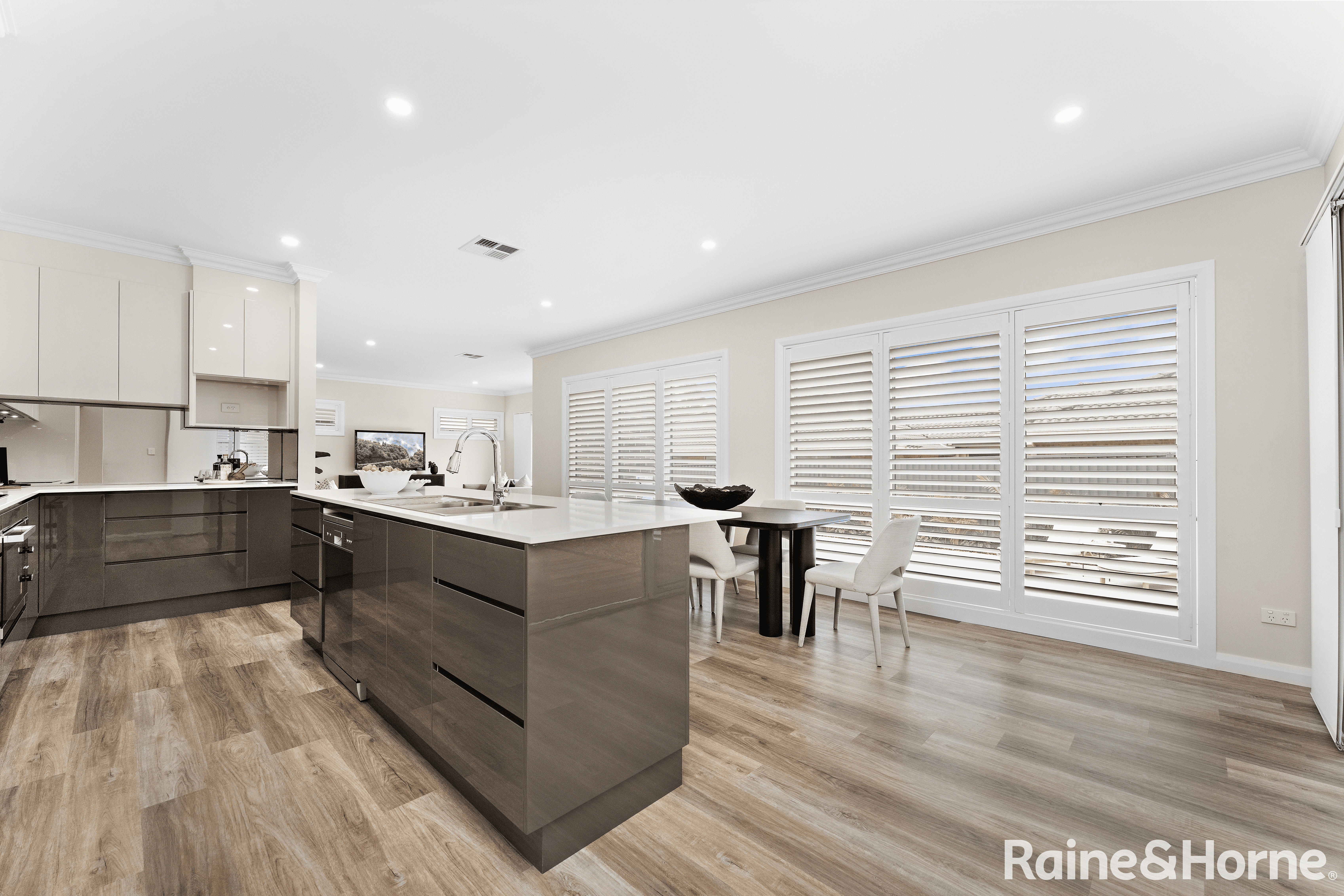 31 Chipilly Avenue, ENGADINE, NSW 2233