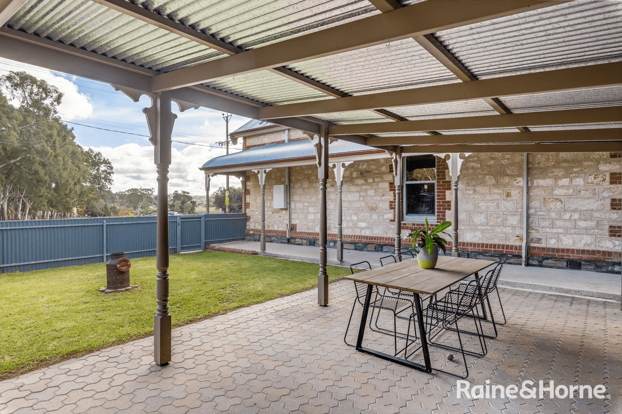 240 Onkaparinga Valley Road, OAKBANK, SA 5243