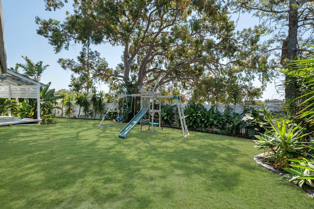 105 Oxley Drive, PARADISE POINT, QLD 4216