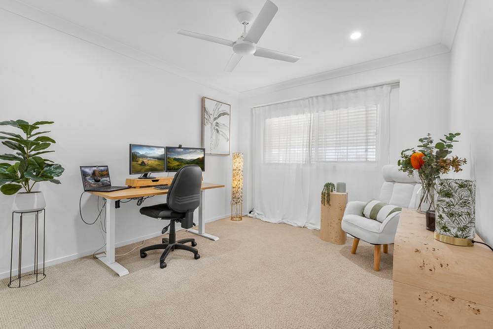 105 Oxley Drive, PARADISE POINT, QLD 4216