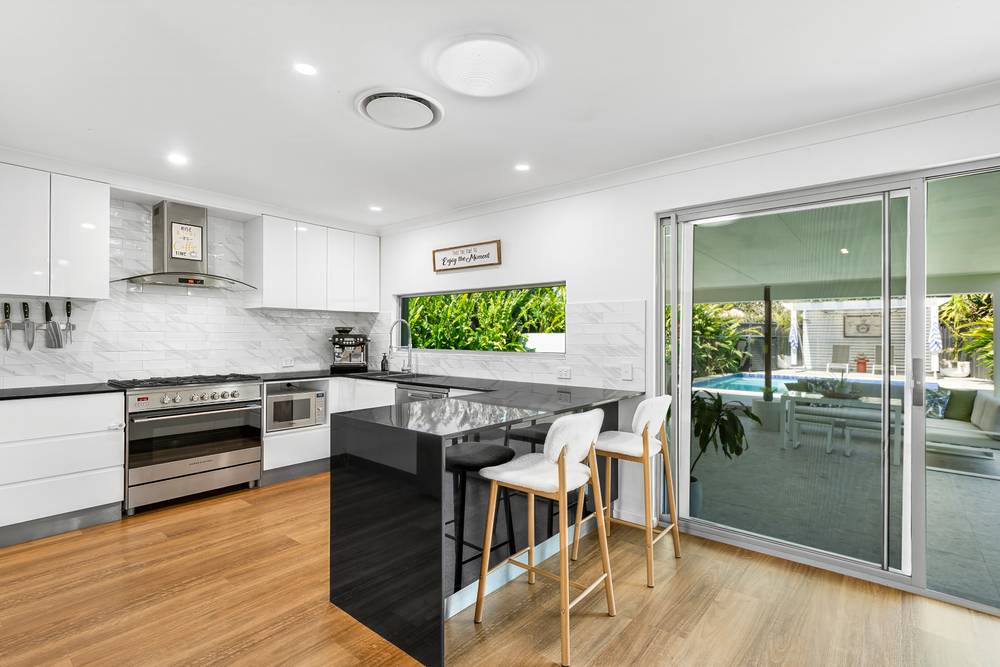 105 Oxley Drive, PARADISE POINT, QLD 4216