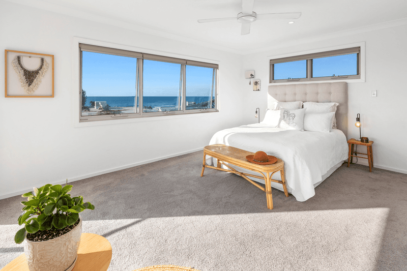 10 Sutherland Street, KINGSCLIFF, NSW 2487