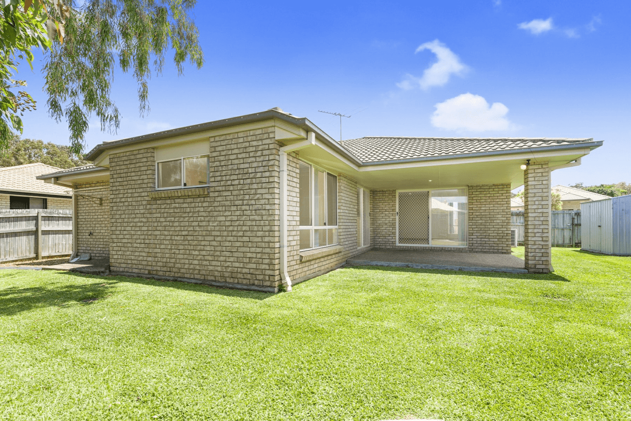 9 Biggera Court, SANDSTONE POINT, QLD 4511