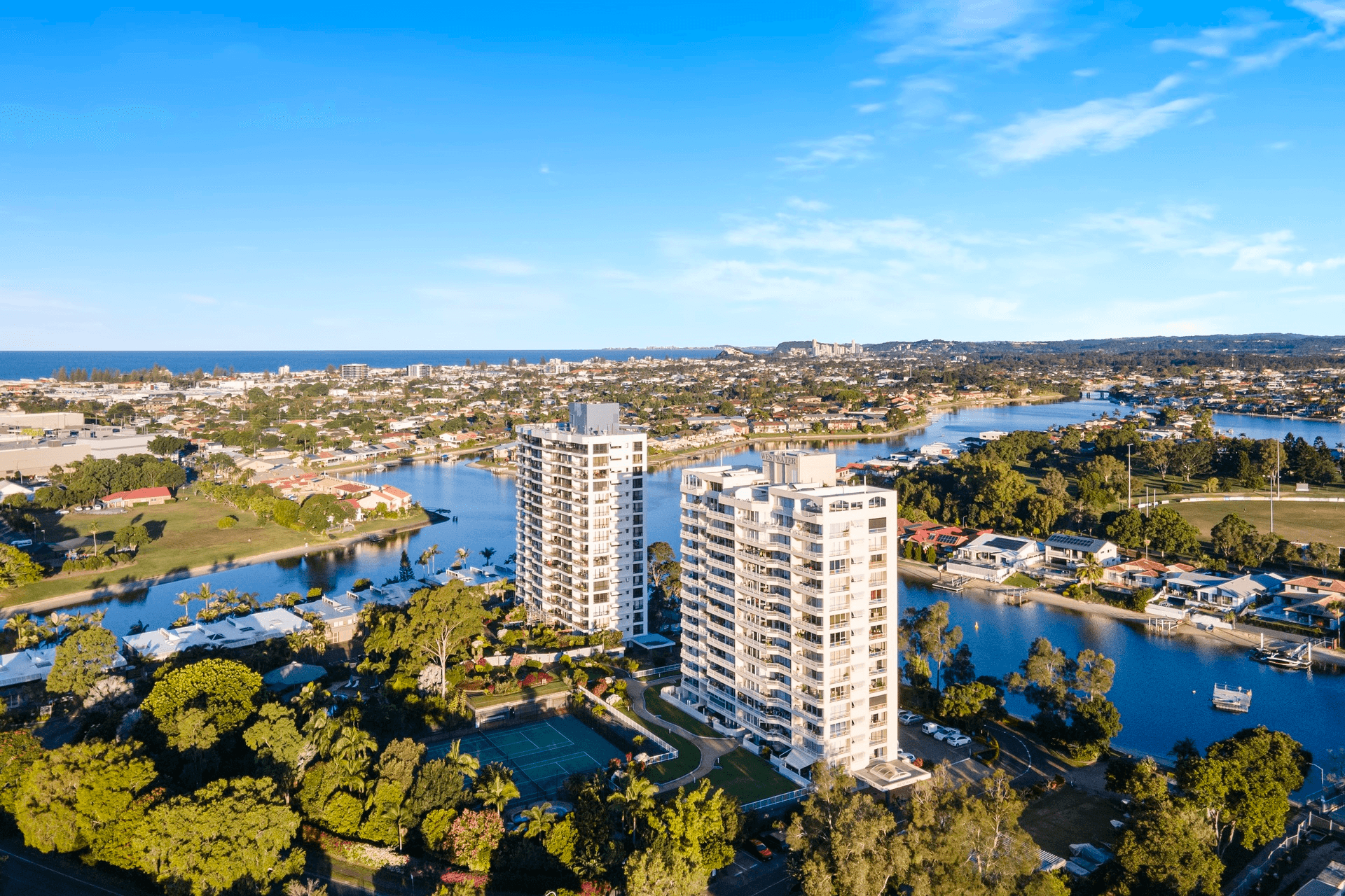 15/54 Hooker Boulevard, Mermaid Waters, QLD 4218
