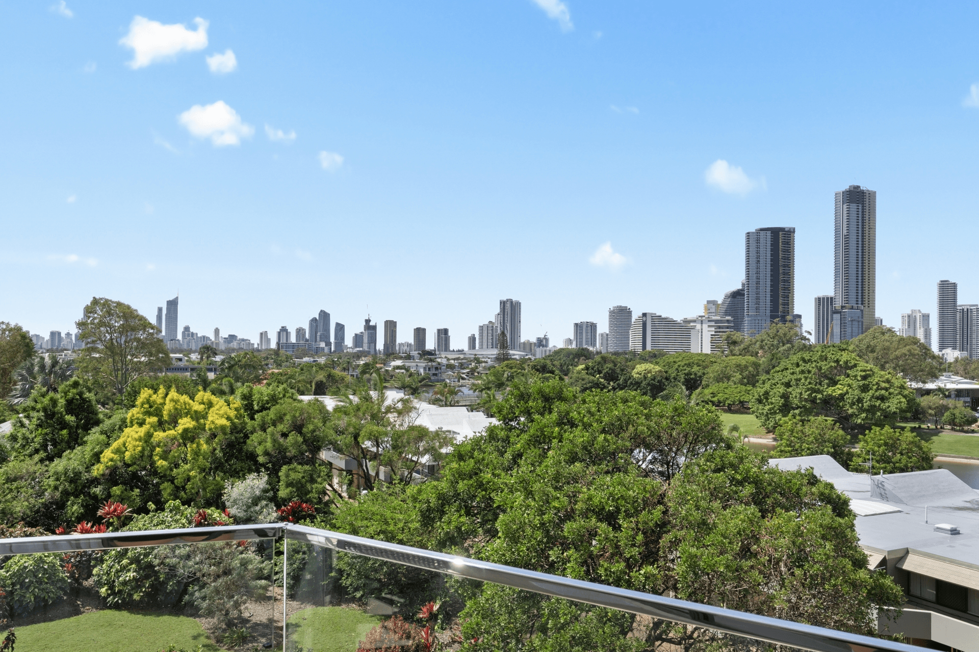 15/54 Hooker Boulevard, Mermaid Waters, QLD 4218