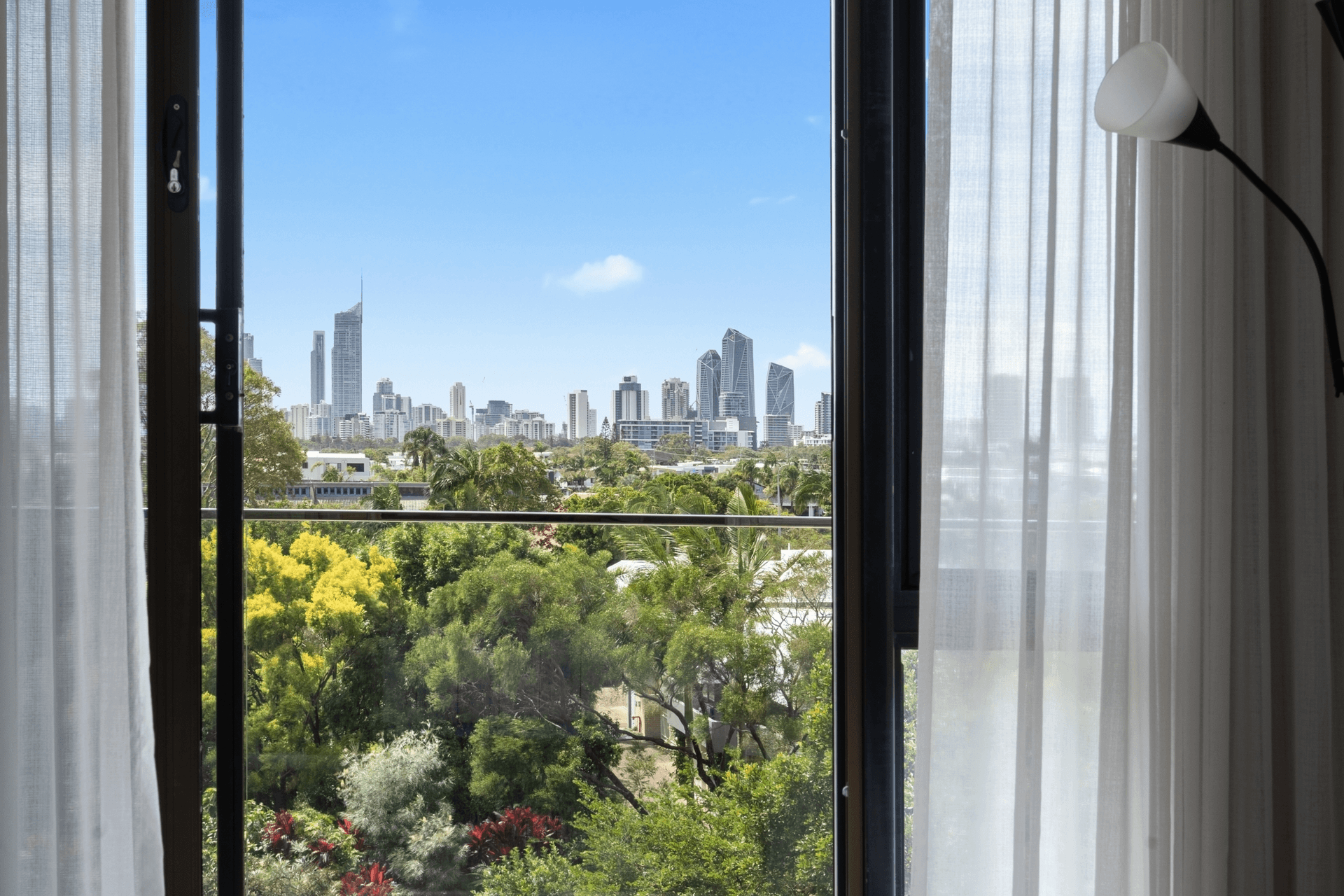 15/54 Hooker Boulevard, Mermaid Waters, QLD 4218