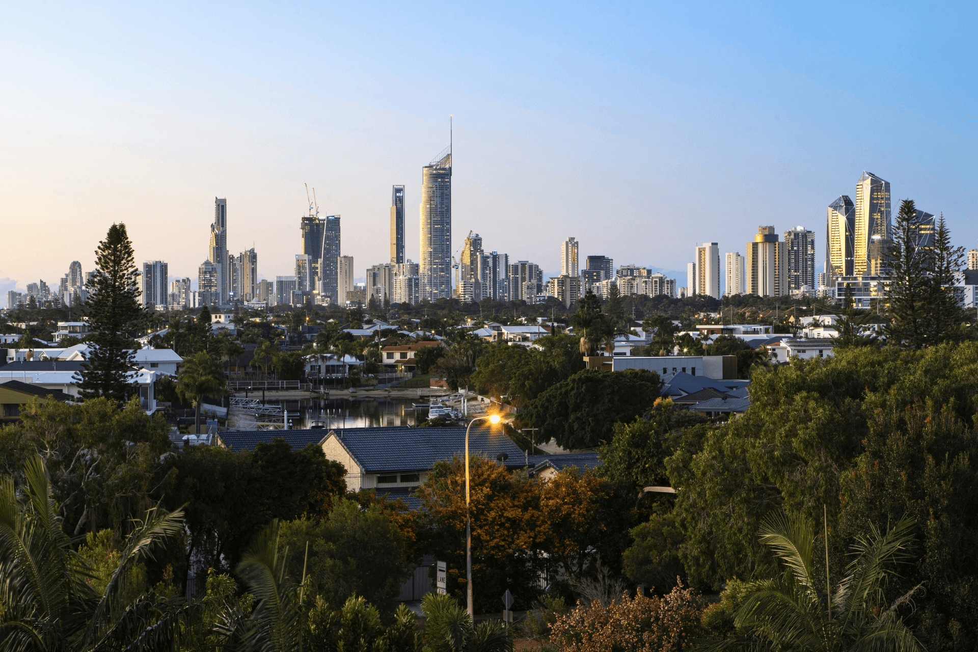15/54 Hooker Boulevard, Mermaid Waters, QLD 4218