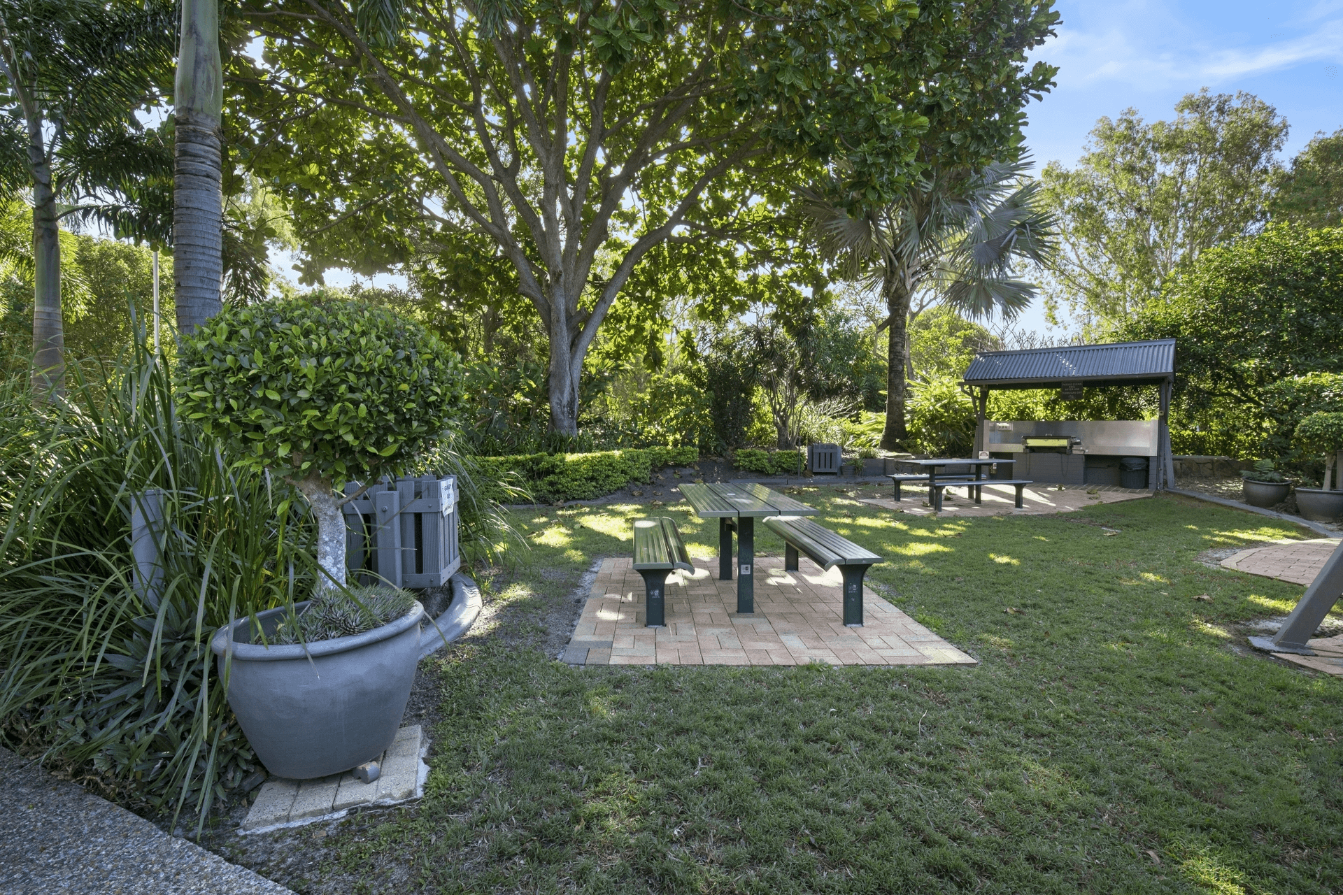 15/54 Hooker Boulevard, Mermaid Waters, QLD 4218