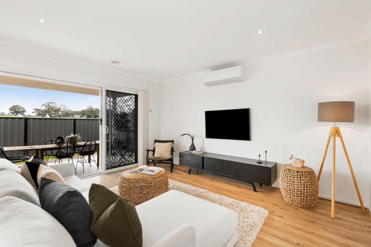 24 Goadby Drive, MERNDA, VIC 3754