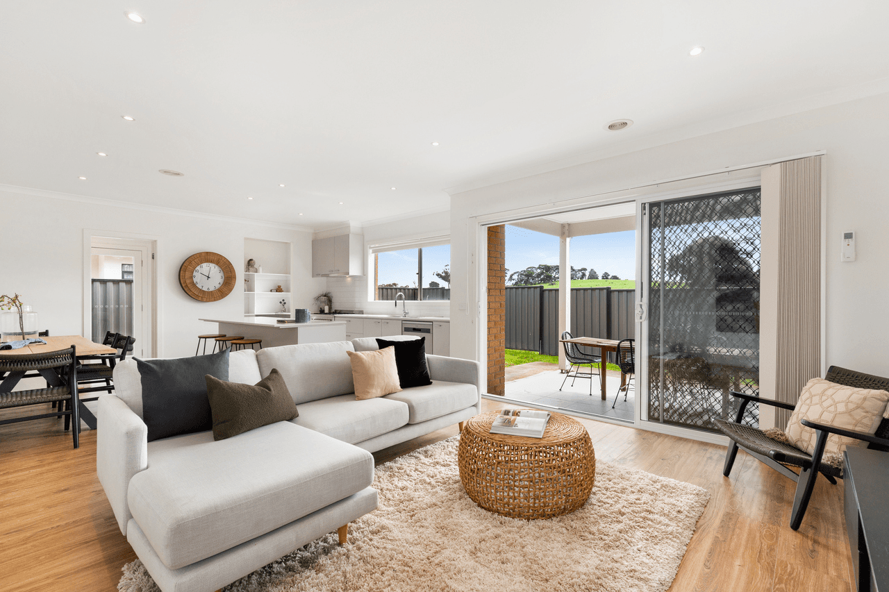 24 Goadby Drive, MERNDA, VIC 3754