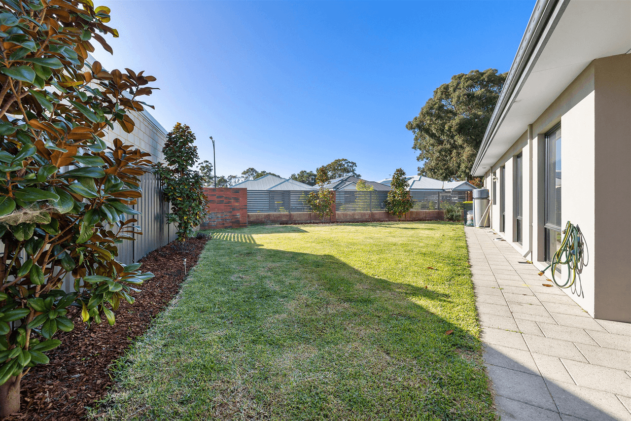 34 Denmark Loop, SOUTH GUILDFORD, WA 6055