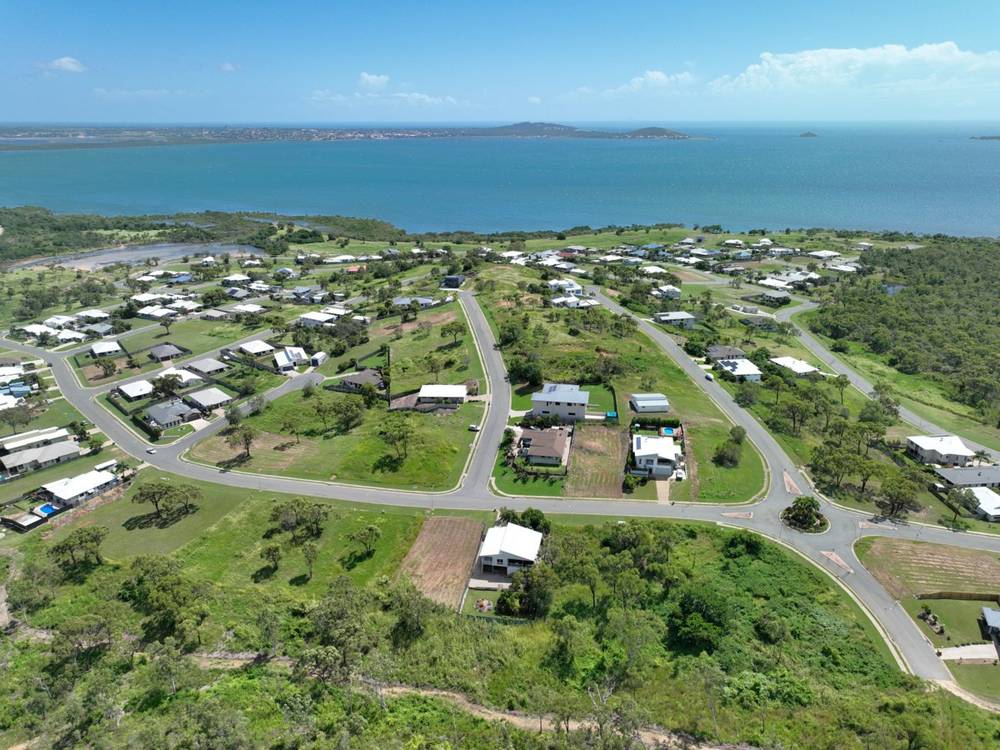 16 Seacove Crescent, BOWEN, QLD 4805