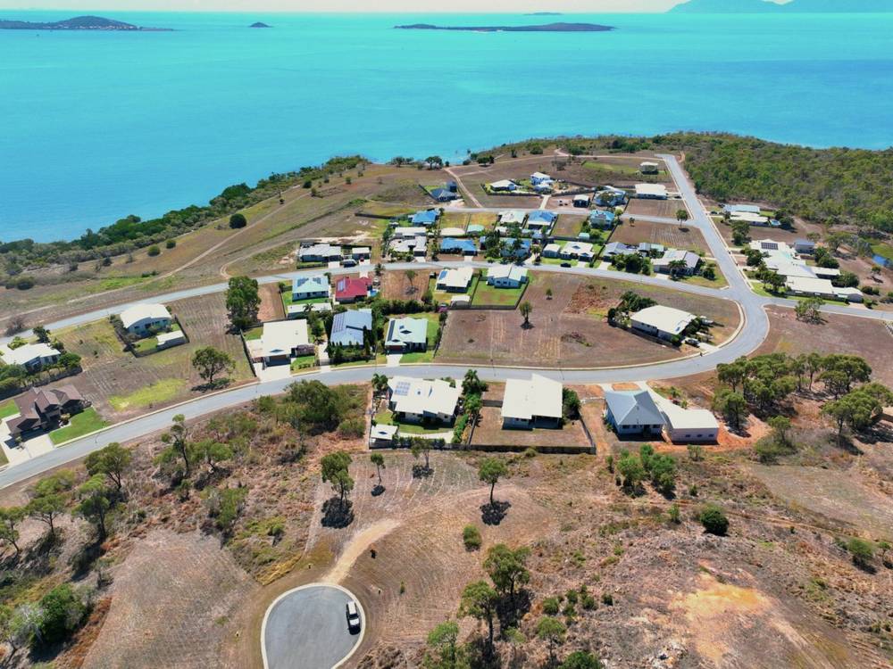 16 Seacove Crescent, BOWEN, QLD 4805