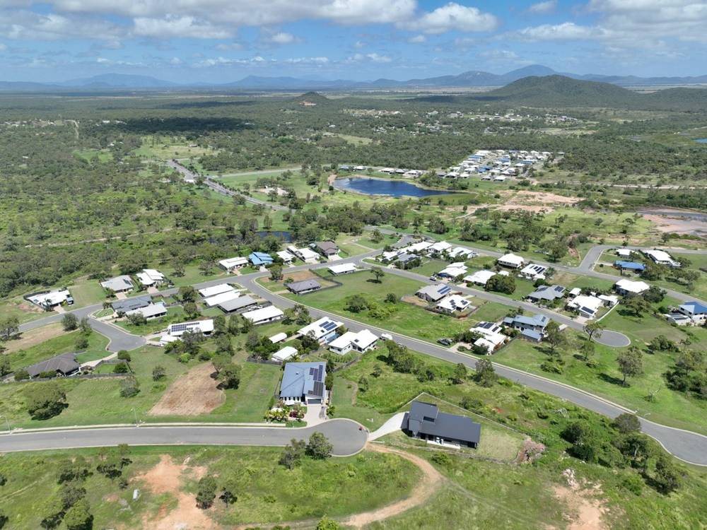 16 Seacove Crescent, BOWEN, QLD 4805