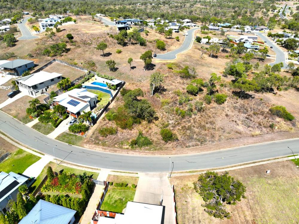16 Seacove Crescent, BOWEN, QLD 4805