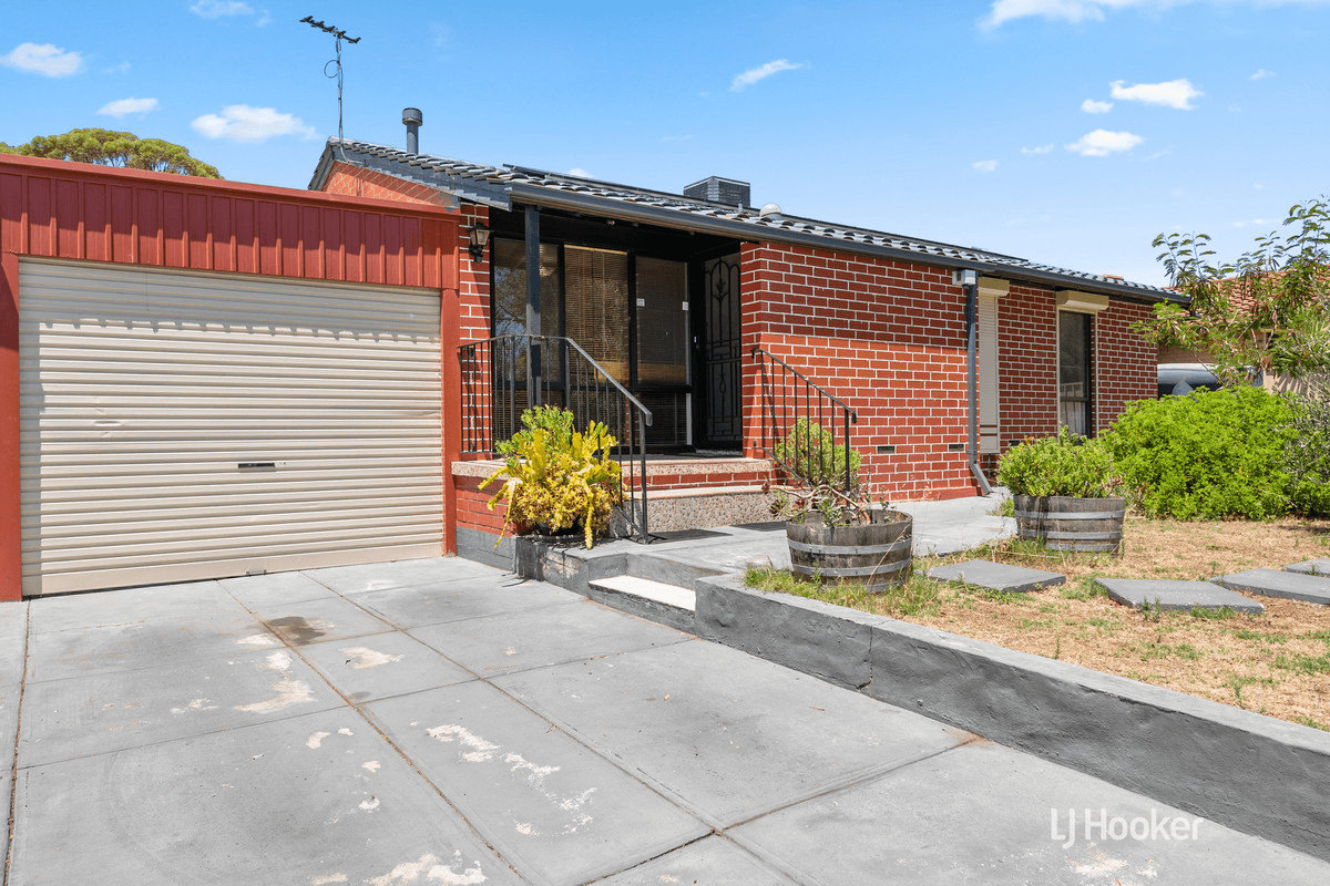 10 Fuller Crescent, ELIZABETH EAST, SA 5112