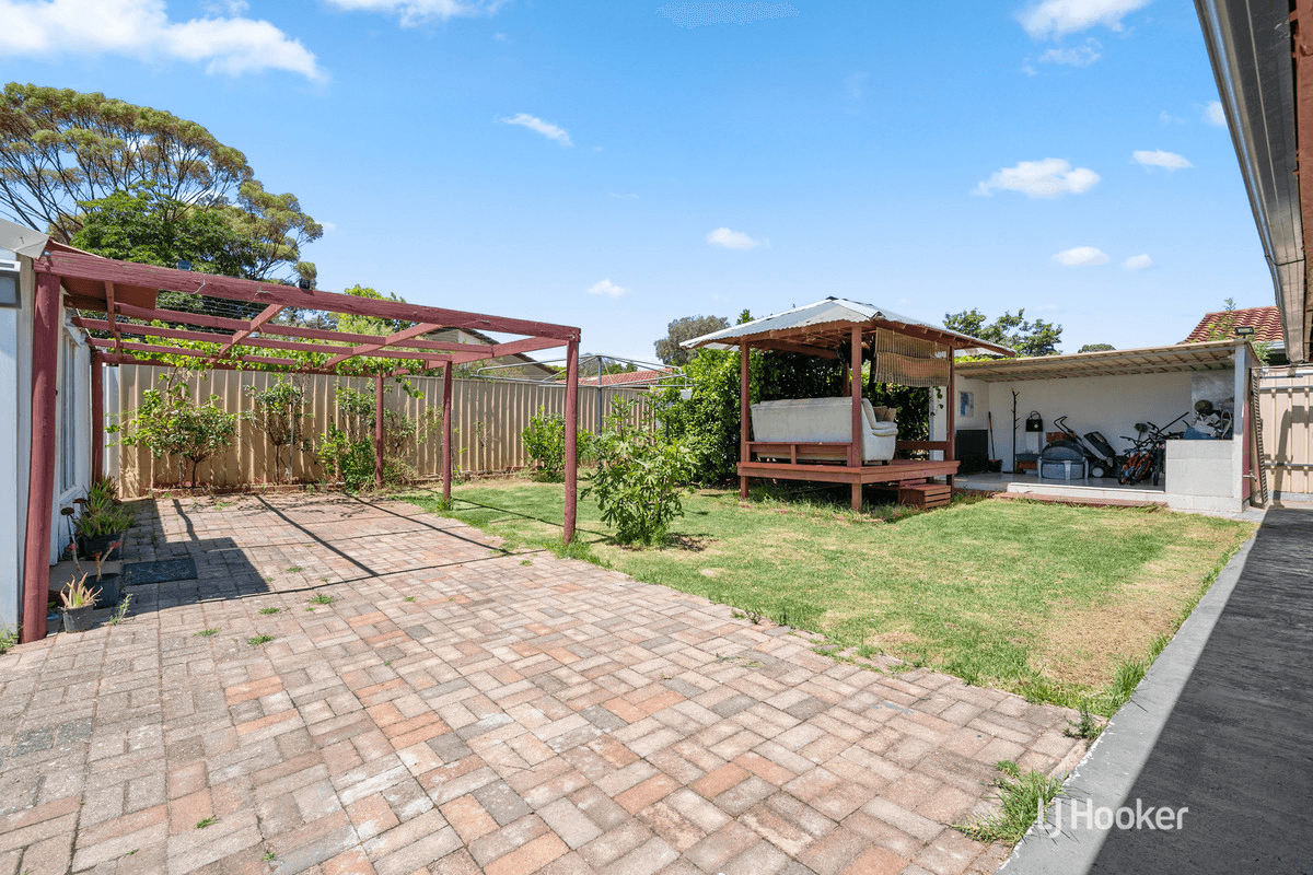 10 Fuller Crescent, ELIZABETH EAST, SA 5112