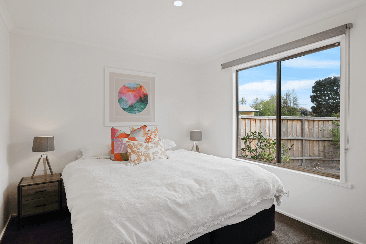 25 Pine Avenue, COWES, VIC 3922