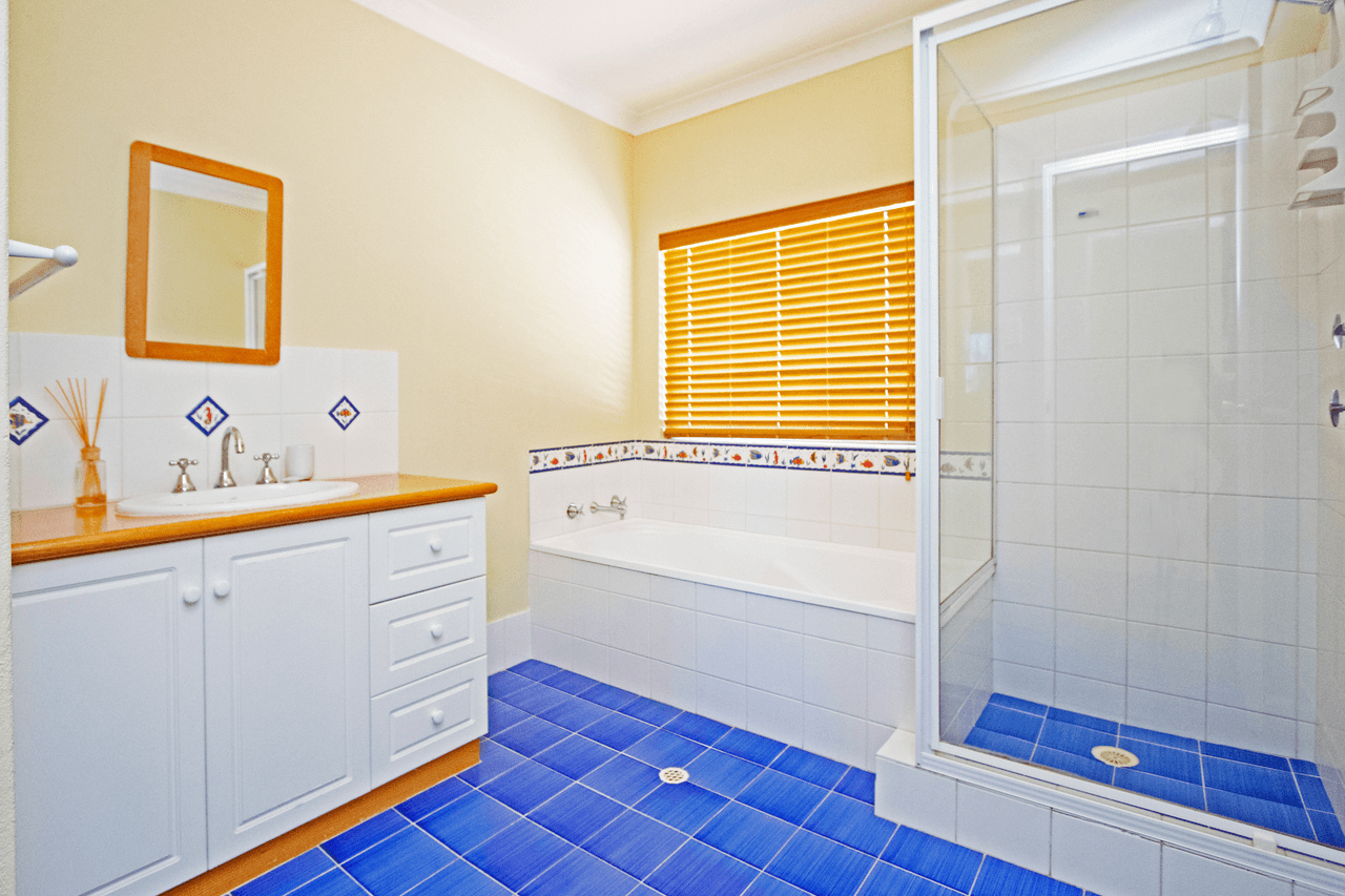 17 Coubrough Place, JURIEN BAY, WA 6516