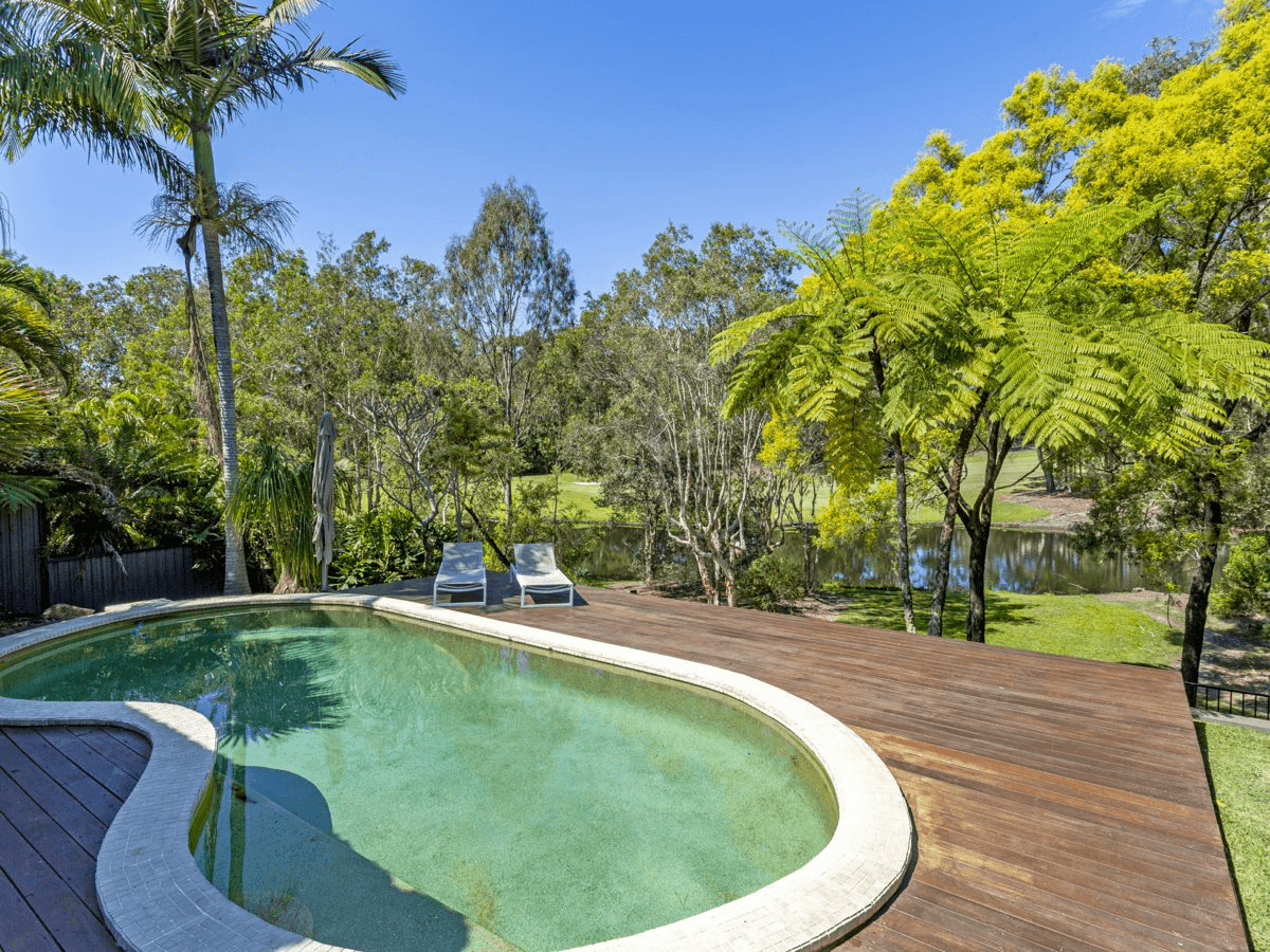 18 Carnoustie Court, ROBINA, QLD 4226