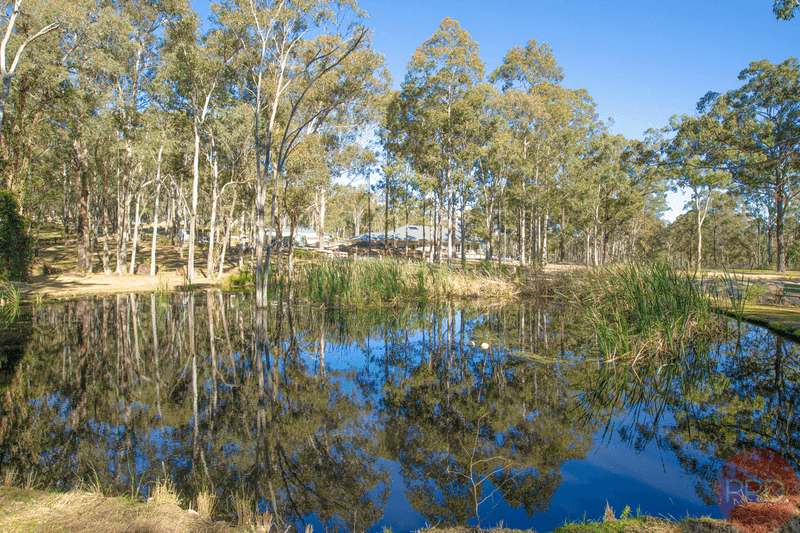 4 Mountain View Close, GLEN OAK, NSW 2320