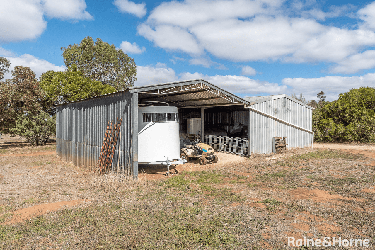 243 Burnside Road, STRATHALBYN, SA 5255