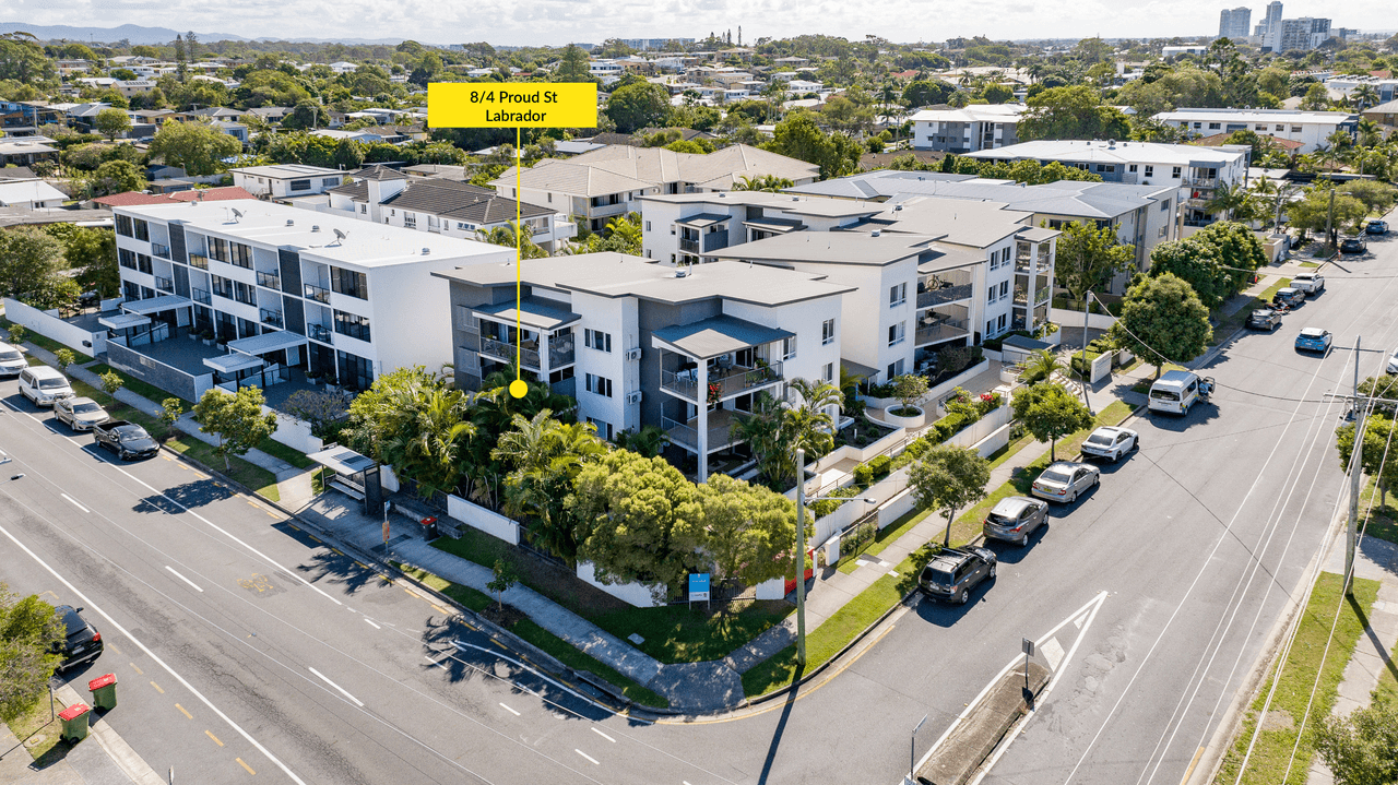 8/4 Proud Street, LABRADOR, QLD 4215