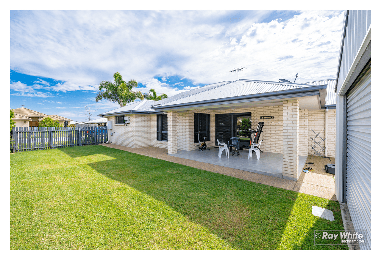 12 Mistletoe Avenue, NORMAN GARDENS, QLD 4701