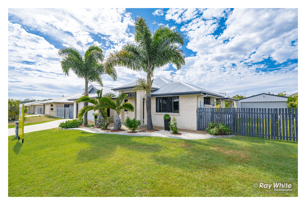 12 Mistletoe Avenue, NORMAN GARDENS, QLD 4701