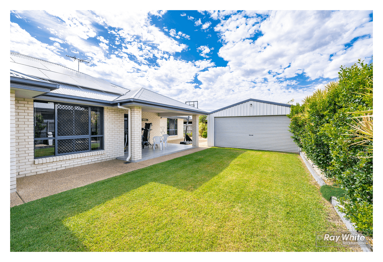 12 Mistletoe Avenue, NORMAN GARDENS, QLD 4701