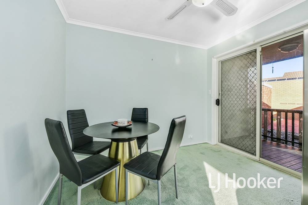 1/4 Edinborough Street, HALLAM, VIC 3803