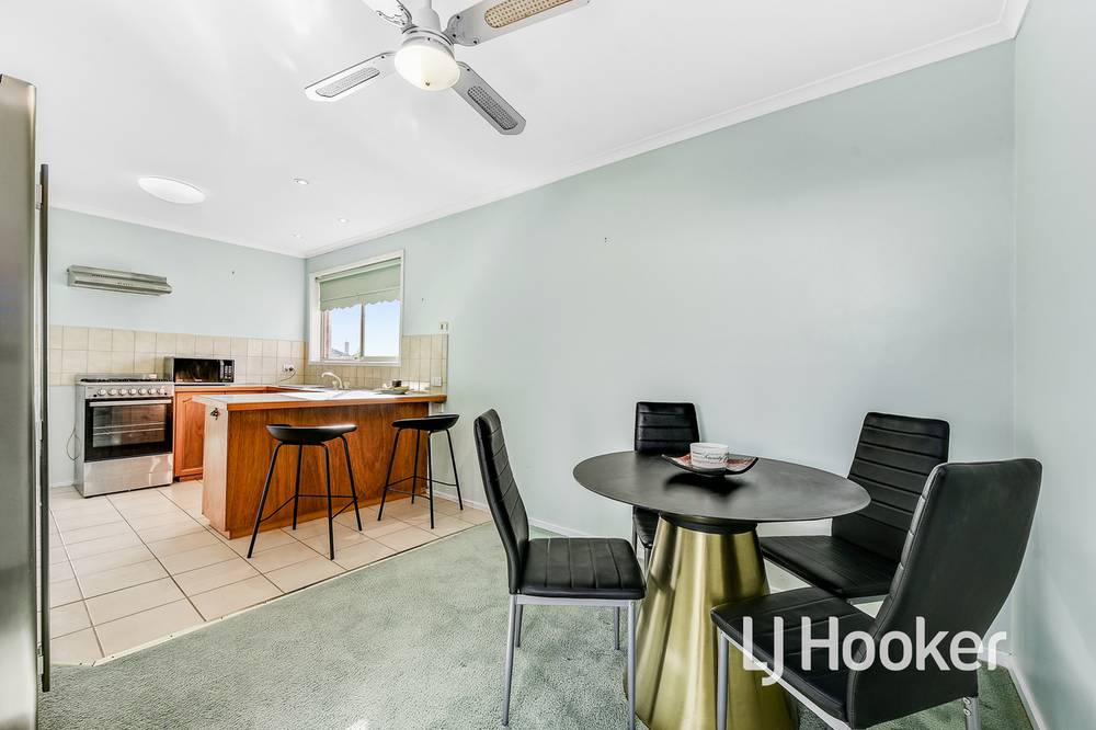 1/4 Edinborough Street, HALLAM, VIC 3803
