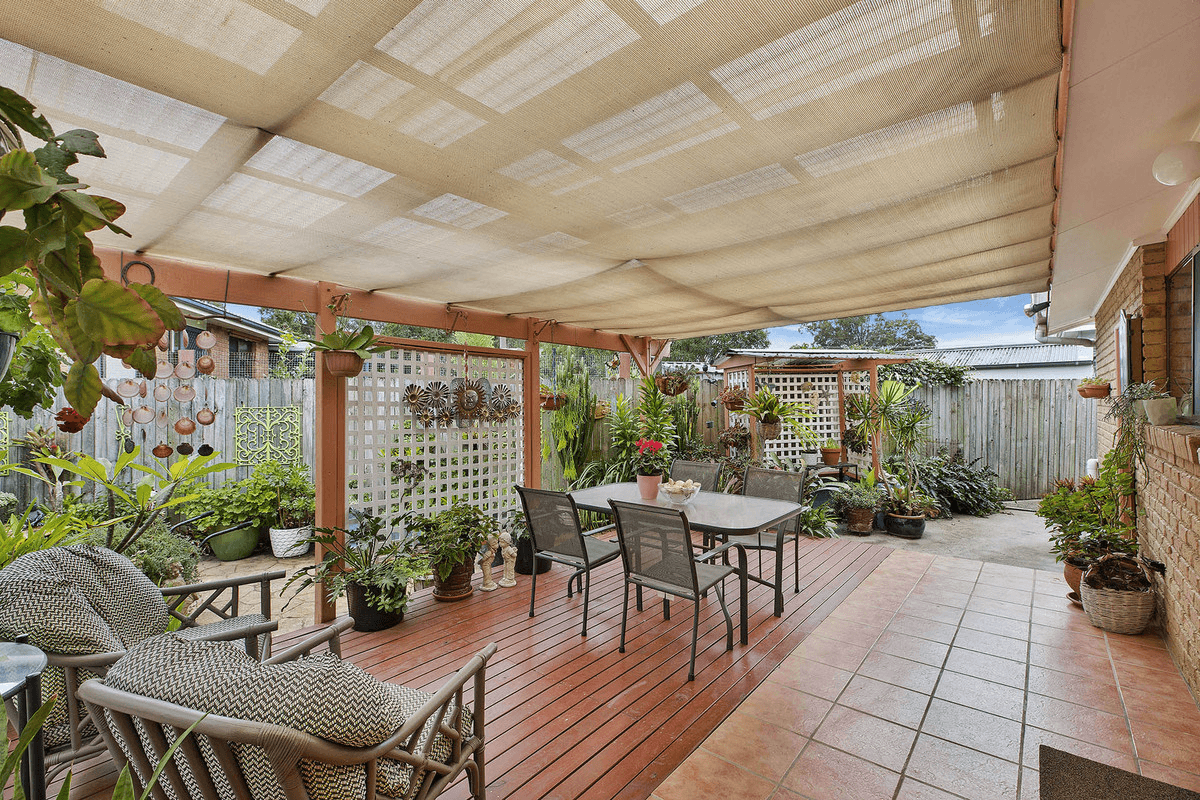 15 Sylvia Avenue, Gorokan, NSW 2263