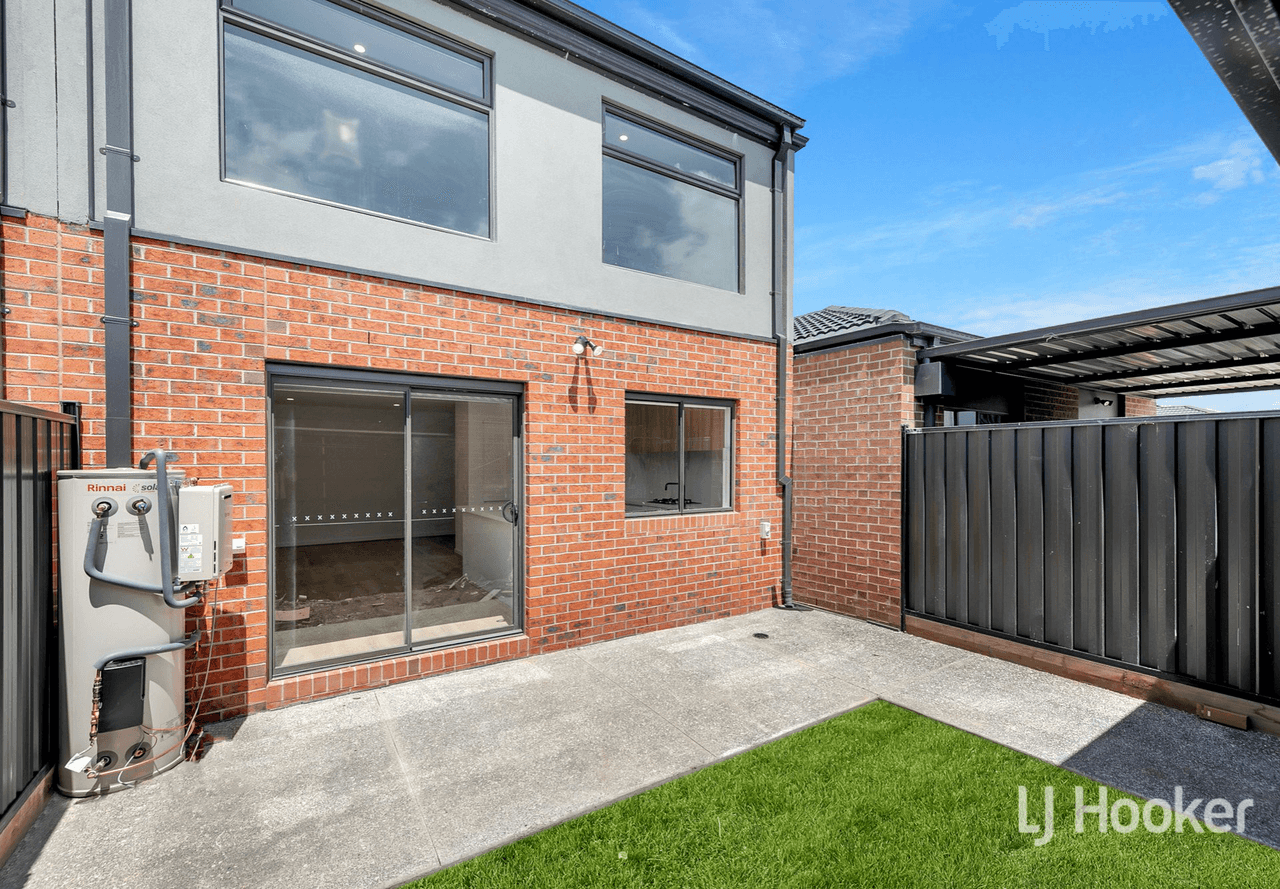 5 Nieves Ave, ROXBURGH PARK, VIC 3064