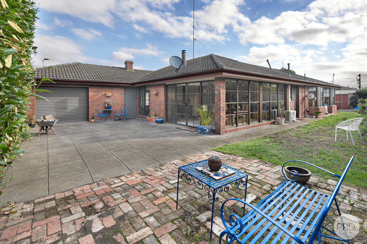 4 Colonial Court, ALFREDTON, VIC 3350
