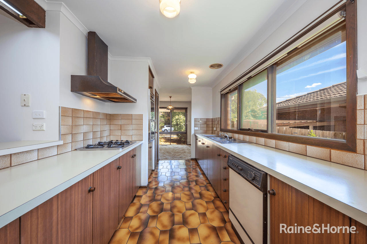 9 Scott Street, SUNBURY, VIC 3429