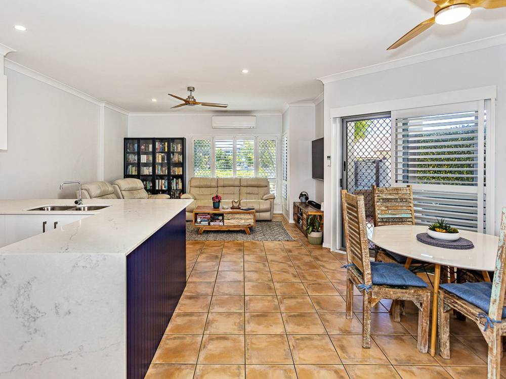 3/1 Shorehaven Pace, VARSITY LAKES, QLD 4227