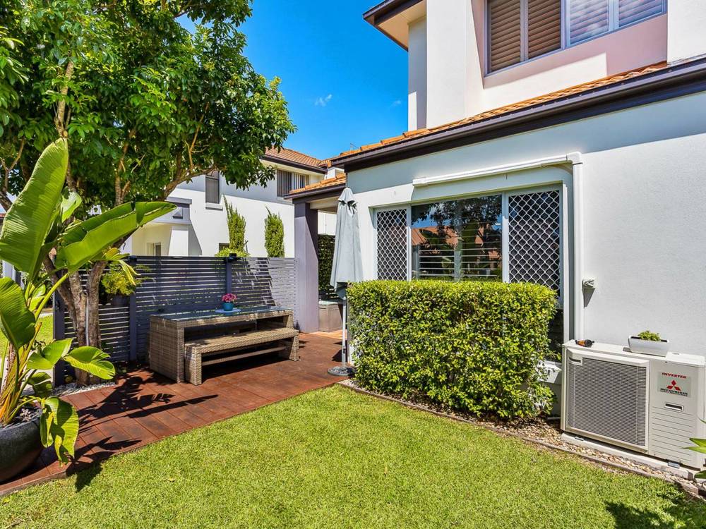 3/1 Shorehaven Pace, VARSITY LAKES, QLD 4227