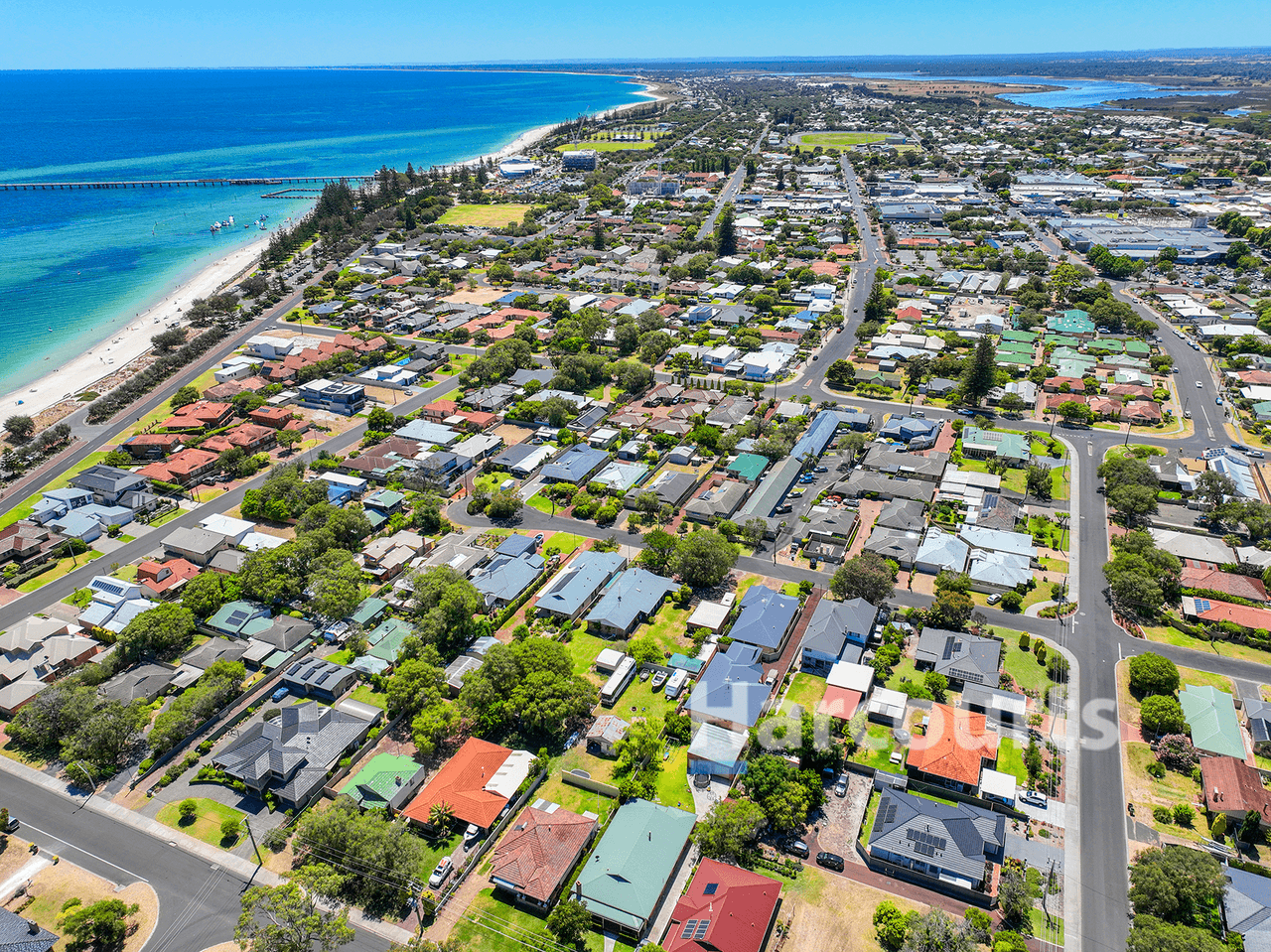 10 Peaker Court, WEST BUSSELTON, WA 6280