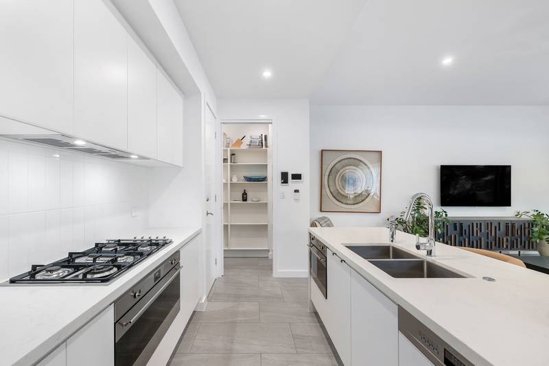 30 Blondell Avenue, Surfers Paradise, QLD 4217