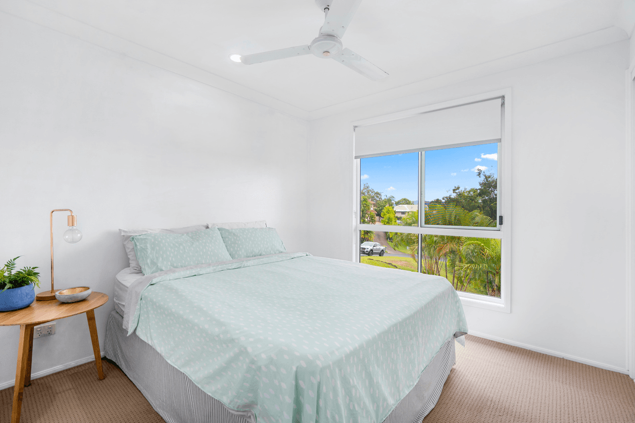 4 Correa Court, ELANORA, QLD 4221