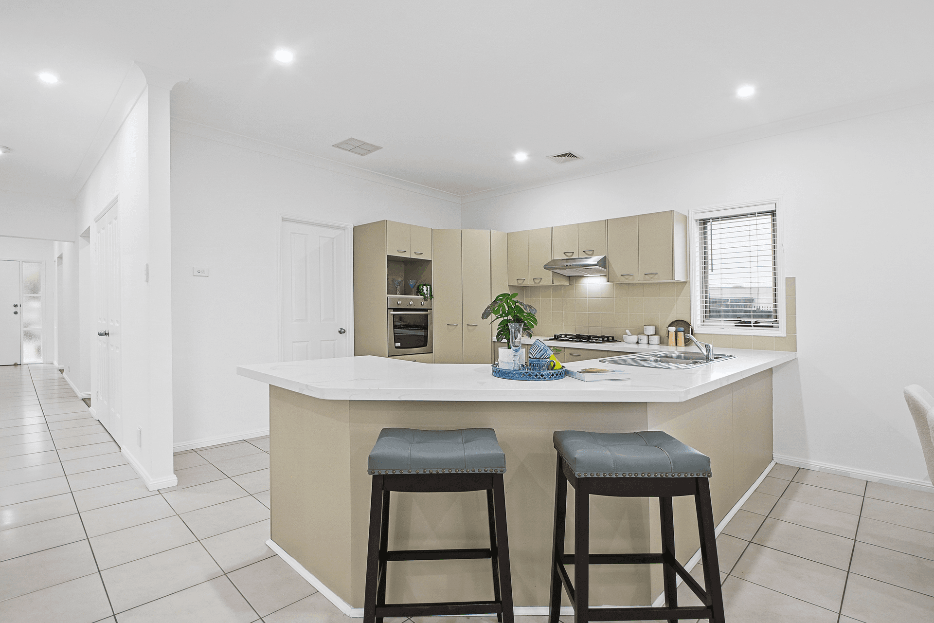 16 Leeds Street, Stanhope Gardens, NSW 2768