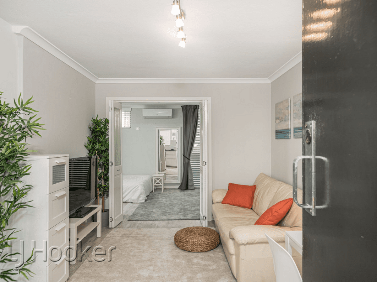208/130A Mounts Bay Road, PERTH, WA 6000