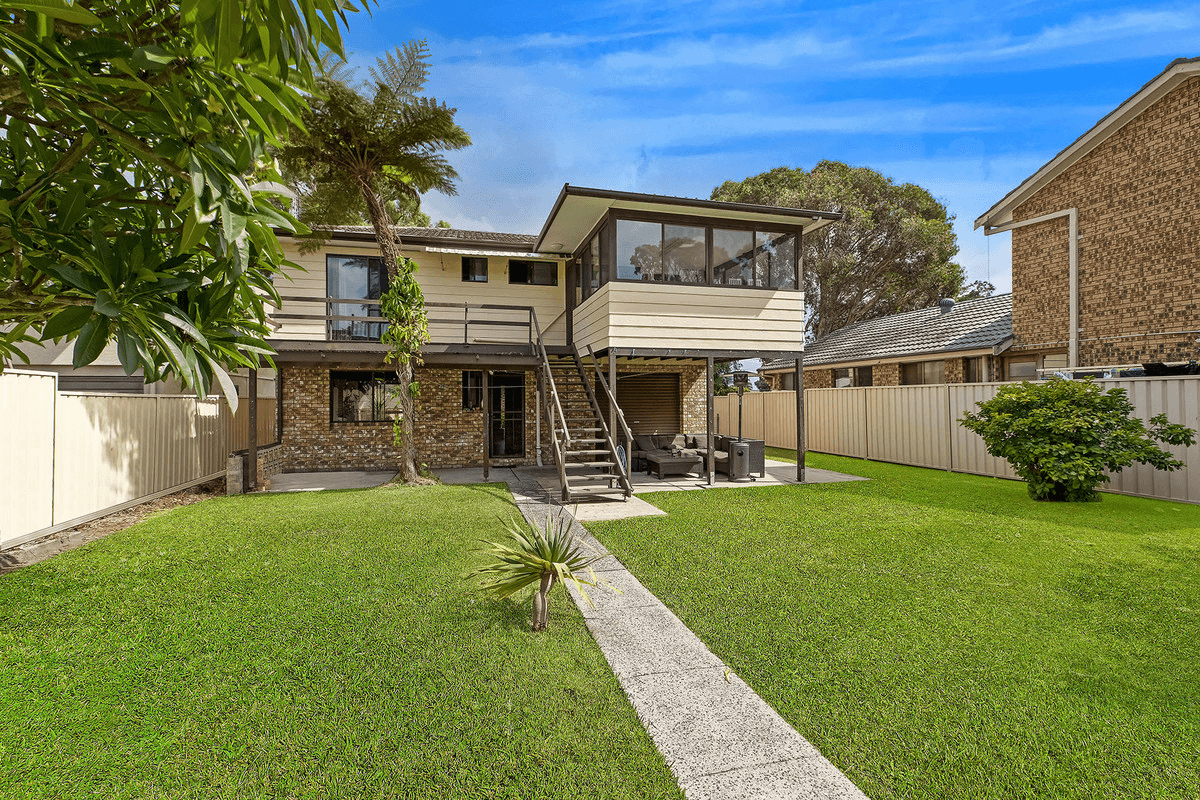 7 Grace Street, Mannering Park, NSW 2259